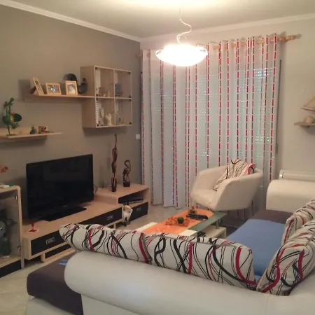 Eurocoli Rezidence Apartment Golem (Tirana)